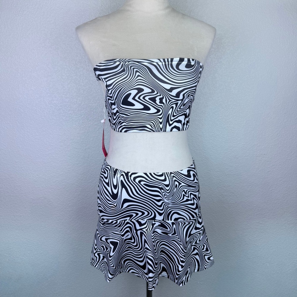 NWT Funky Black White Psychedelic Swirl Tube Top and Ruffle Mini Skirt Set Sz XS